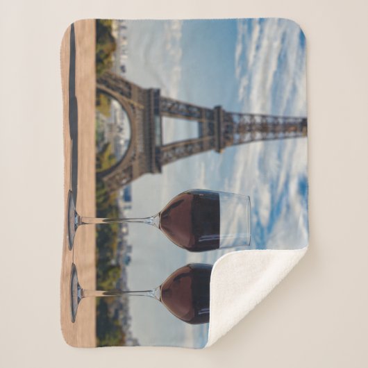 Twee glazen wijn met Eiffeltoren Sherpa Deken (Voorkant)