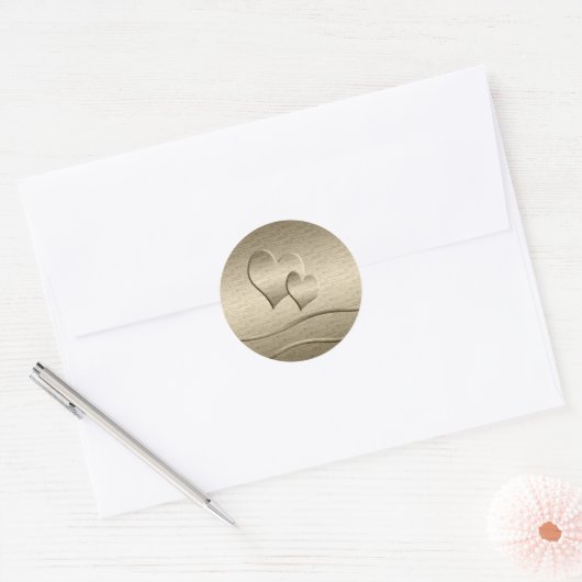 Twee gouden harten ronde sticker (Envelop)