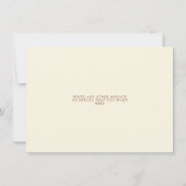 Twee gouden trouwringen bewaren de datum save the date (Achterkant)