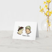 Twee grappige oudere jongens die 4-Letter woorden Kaart (Gele Bloem)