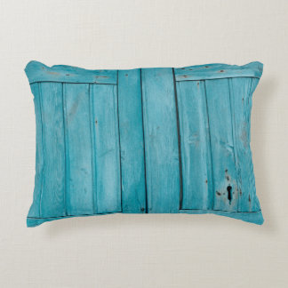 TWEE GRAY WOODEN DOORS ACCENT KUSSEN