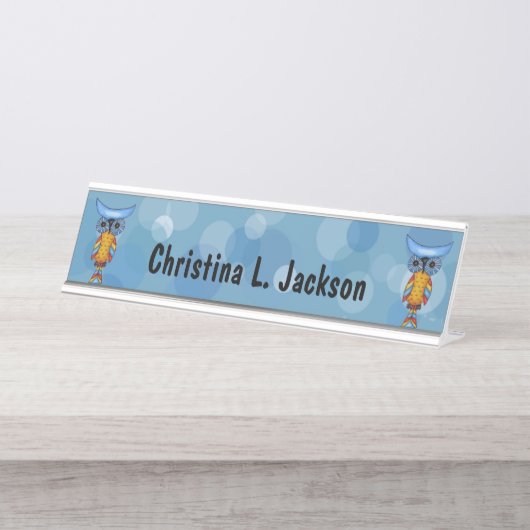 Twee grillige uilen kleurrijke veren blauwe cirkel bureau naambordje (Voorkant)