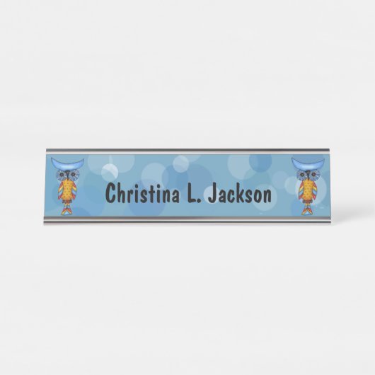 Twee grillige uilen kleurrijke veren blauwe cirkel bureau naambordje (Voorkant)