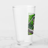 Twee groene apen die in een boomglas zitten glas (Rechts)
