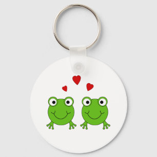 Twee groene kikkers met rood hart. sleutelhanger