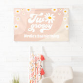 Twee Groovy 2de verjaardag van de Retro Daisy Welk Spandoek (Insitu)