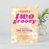 Twee groovy 2e verjaardag gele bloem macht hippie kaart (Staand voorkant)