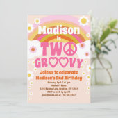 TWEE Groovy Daisy Flower 2e verjaardag uitnodiging (Staand voorkant)