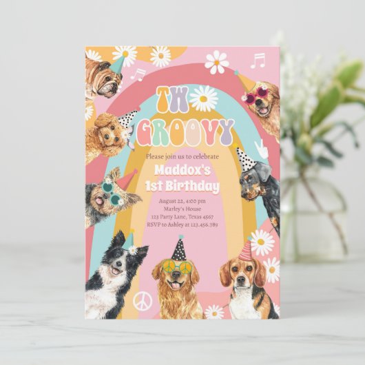 Twee groovy Dog Retro Pawty Girl Birthday Kaart (Staand voorkant)