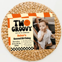 Twee Groovy Jongen 2de Verjaardag Foto 
