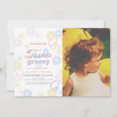 Twee Groovy Pastel Colour Daisy 2e verjaardag Foto Kaart (Voorkant)