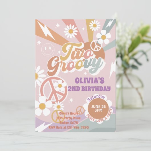 Twee Groovy Peach Liefdesfeestje 2e Verjaardag Uit Kaart (Staand voorkant)