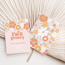Twee Groovy Retro Bloem Uitnodiging voor eerste ve
