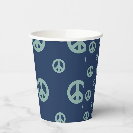 Twee Groovy Retro Boy Blue-vredesbord verjaardag Papieren Bekers (Links)