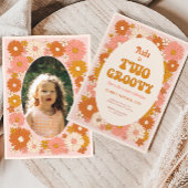 Twee Groovy Retro Floral 2e Verjaardag Uitnodiging