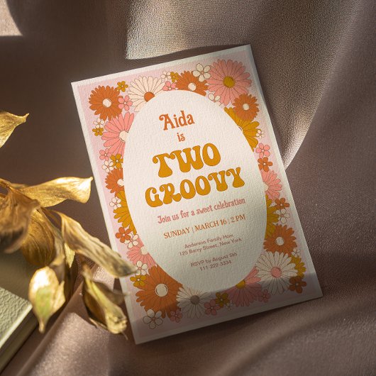 Twee Groovy Retro Floral 2e Verjaardag Uitnodiging