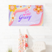 Twee Groovy Retro Rainbow 2e verjaardag Spandoek (Insitu)