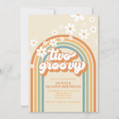 Twee Groovy Retro Rainbow Daisy Birthday uitnodigi Kaart (Voorkant)