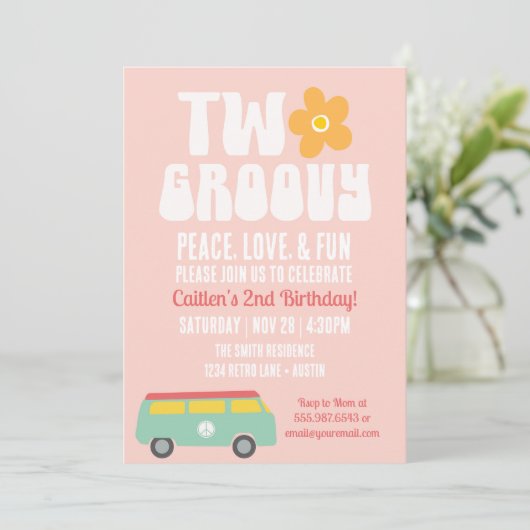 Twee groovy tweede verjaardag retro bloem vredesbu kaart (Staand voorkant)