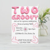 Twee Groovy Verjaardagsuitnodiging Kaart (Staand voorkant)