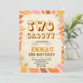 Twee groovy verjaardagsuitnodiging kaart (Staand voorkant)