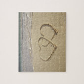 Twee grote harten op het strand legpuzzel (Verticaal)