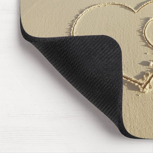 Twee grote harten op het strand muismat (Hoek)