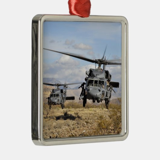Twee H-60 Pavehawk-helikopters die zich voorbereid Metalen Ornament (Rechts)