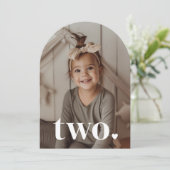 Twee hartboog foto 2e verjaardag kaart (Staand voorkant)
