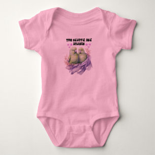 Twee + harten + één + tak + peuter + T-shirt