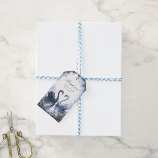 Twee harten, één weerspiegeling – Romantische zwan Cadeaulabel (Met Touw)