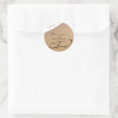 Twee harten in de zand ronde sticker (Tas)