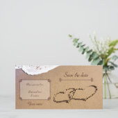 Twee harten in het zand Sla de datum op Save The Date (Staand voorkant)