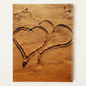 Twee harten op het zandstrand Weddenschap Planner (Achterkant)