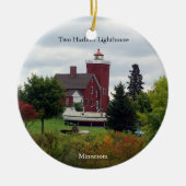Twee havenvuurtoren en bootversiering keramisch ornament (Voorkant)