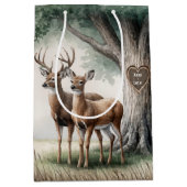 Twee herten met gebeeldhouwd hart en namen medium cadeauzakje (Voorkant)