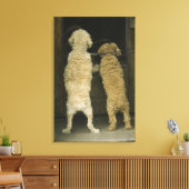Twee honden die in een deurraam kijken, achteraan  canvas afdruk (Insitu (Woonkamer))