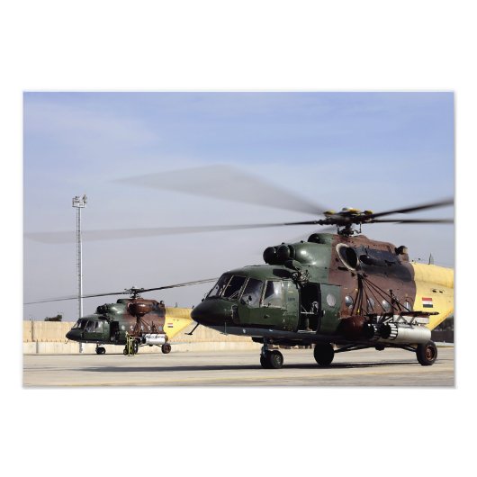 Twee Iraakse Mi-17 Hip Helikopters Foto Afdruk (Voorkant)