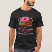 Twee is zo'n tweederde donut-bevalling-decoratie t-shirt (Voorkant)