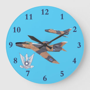 Twee Israëlische Super Mystères Grote Klok