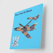 Twee Israëlische Super Mystères Vierkante Klok (Hoek)