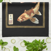 Twee Japanse Koi Goldfish op zwarte achtergrond Theedoek (Gevouwen)