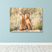 Twee jonge vossen canvas afdruk (Insitu (Houten vloer))