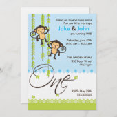 Twee jongens eerste uitnodiging van de verjaardag (Voorkant / Achterkant)