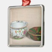 Twee kamerpotten metalen ornament (Links)