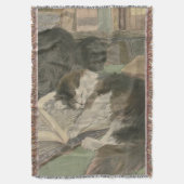 Twee katten in de bibliotheek werpen deken (Voorkant Verticaal)