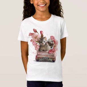 Twee katten in een vrachtwagen en bloemen t-shirt