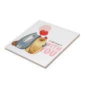 Twee katten knuffelen met hartvormen en romantisch tegeltje (Zijkant)