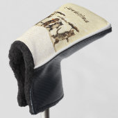 Twee katten lopen in sneeuw met galbulten golfheadcover (3/4 voorkant)
