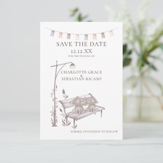 Twee katten op een proefdier sparen de datum van h aankondiging (Staand voorkant)